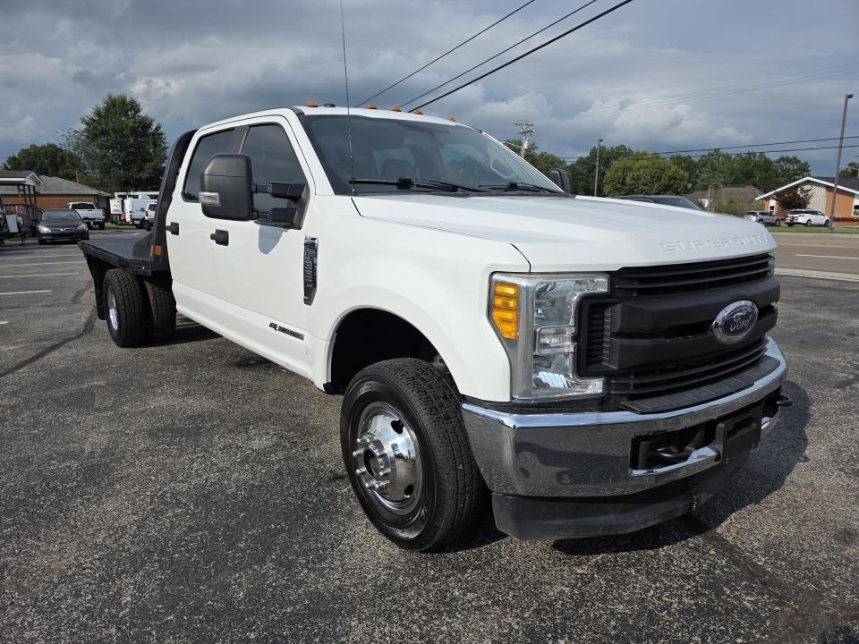 ford f-350 super duty chassis cab 2019 1FD8W3HT7KEF18447 image ford f-350 super duty chassis cab 2019 1FD8W3HT7KEF18447 image